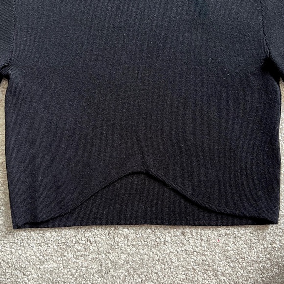 Oak + Fort 3/4 sleeve crop top - Picture 4 of 6